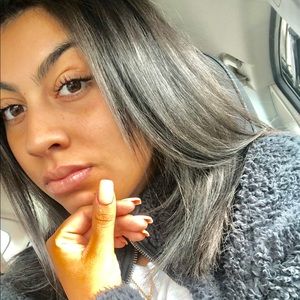 Meet your posher, riah!